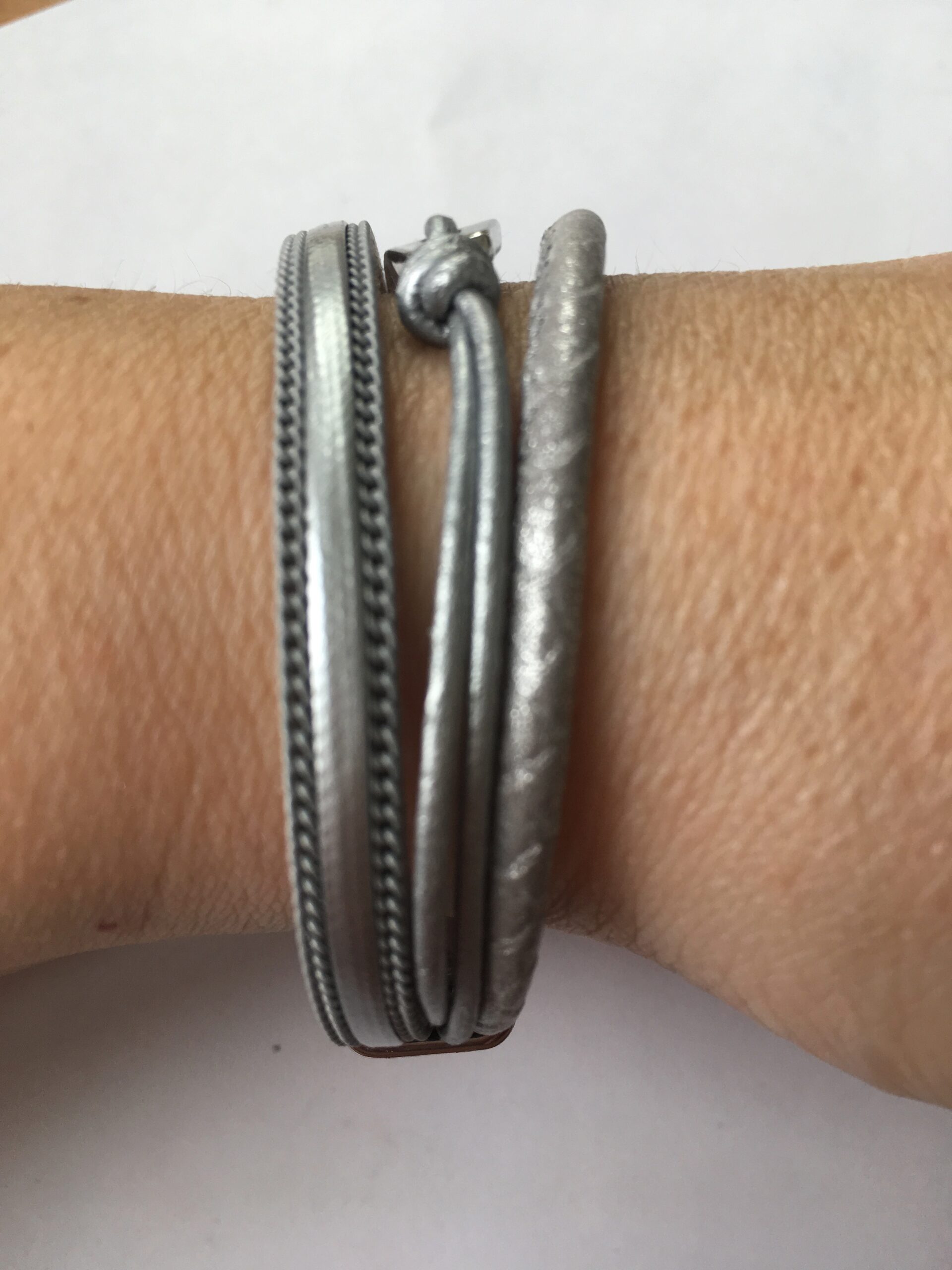 Leren armband grijs met magneetsluiting