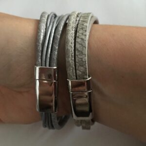 Armbandenset XL licht grijs Leer