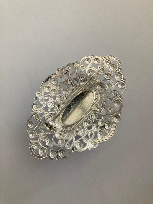 Broche zilverkleurig met zwarte steen - Afbeelding 4