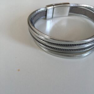 Armbandenset zilver leer met magneetsluiting