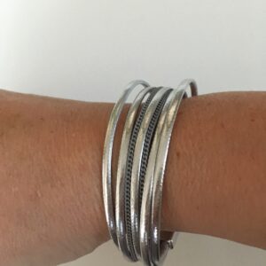 Armbandenset zilver leer met magneetsluiting