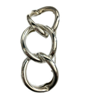 Broche zilverkleurig 3 gevlochten rondjes