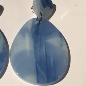 Alternative view of Clipoorbel hangend lichtblauw