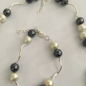 Sieradenset ijsparels grijs (ketting, armband en oorbellen)