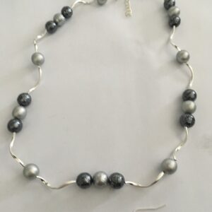 Sieradenset ijsparels grijs (ketting, armband en oorbellen)
