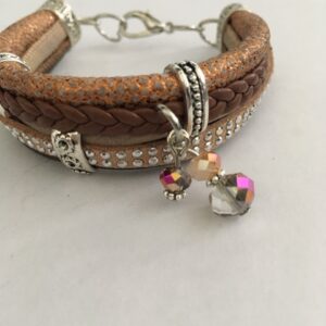 Leren armband laagjes met hartjes sluiting