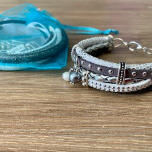 Leren armband laagjes met hartjes sluiting