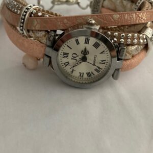 Leren horloge met hartjes sluiting