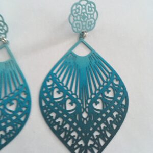 Oorbel hang blaadje turquoise zwart