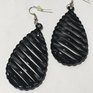 Oorbel hanger zwart ovaal metaal