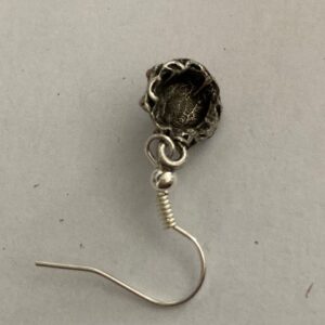 Verzilverde oorhangers Zeeuwse knop emaille