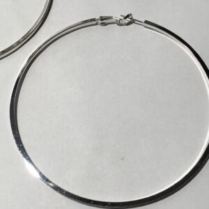 Oorringen zilverkleurig groot 9 cm