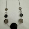 Ketting met zwarte en antraciete stenen