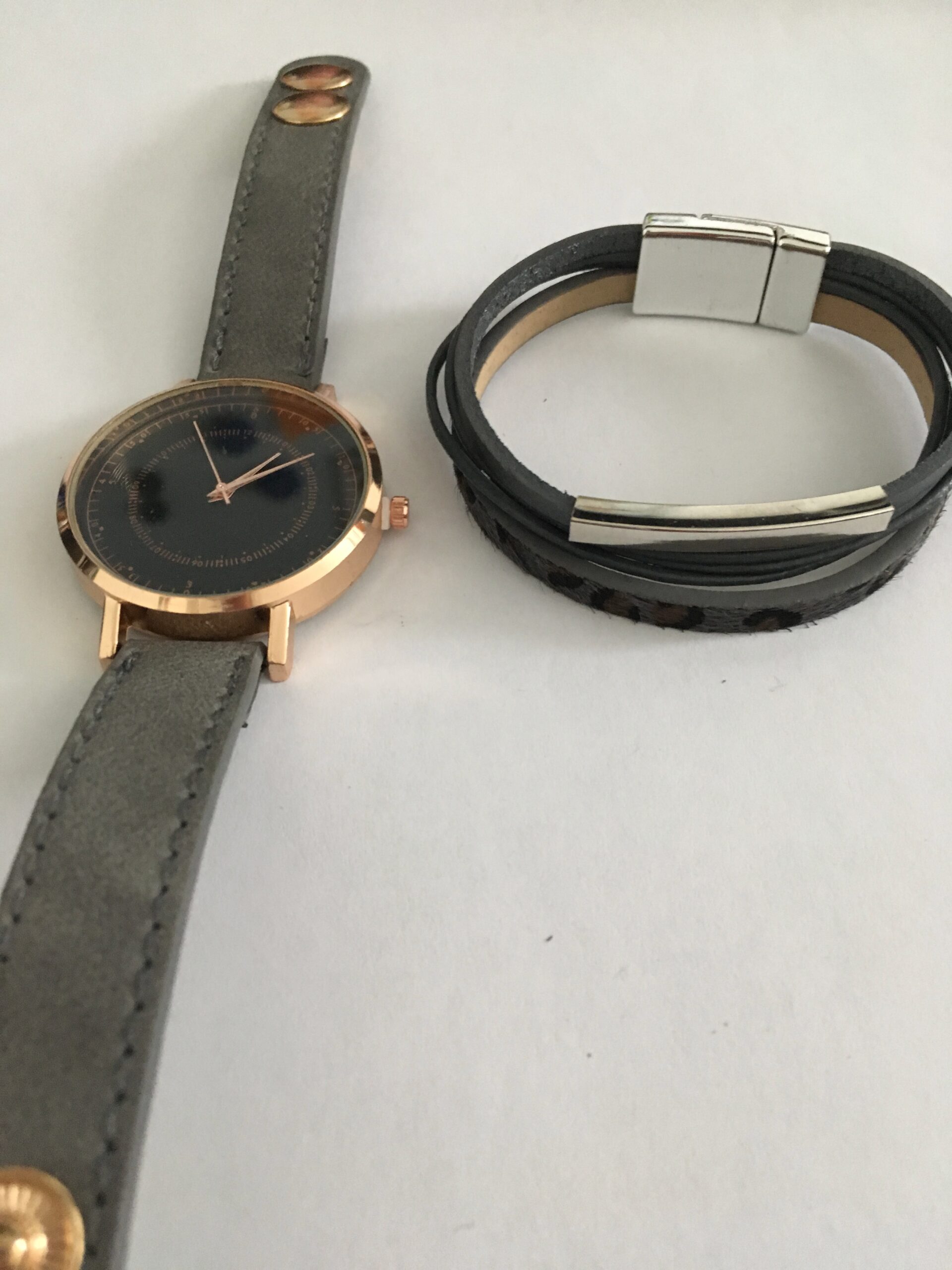 Horlogeset met bijpassende armband grijs