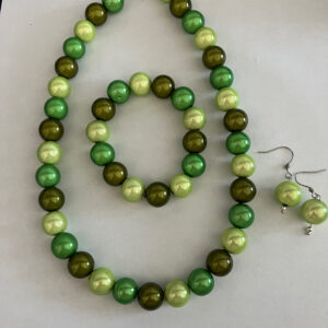 Sieradenset 3D groen (ketting, oorbellen en bijpassende armband)