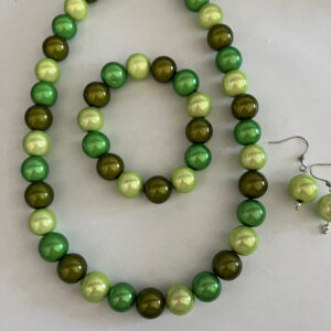 Sieradenset 3D groen (ketting, oorbellen en bijpassende armband)