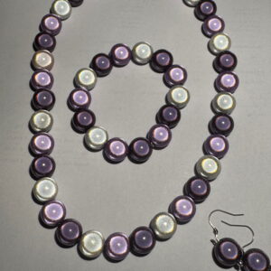 Sieradenset 3D paars, wit (ketting, oorbellen en bijpassende armband)