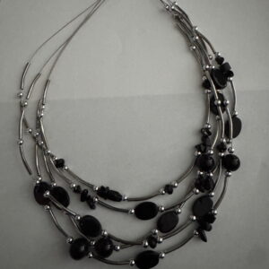 Ketting laagjes zwart met buisjes