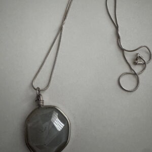 Ketting lang met hanger natuursteen