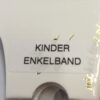 Kinderenkelbandje met gekleurde steentjes en buisjes