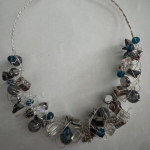 Kreukelketting verzilverd blauw/zilverkleurig