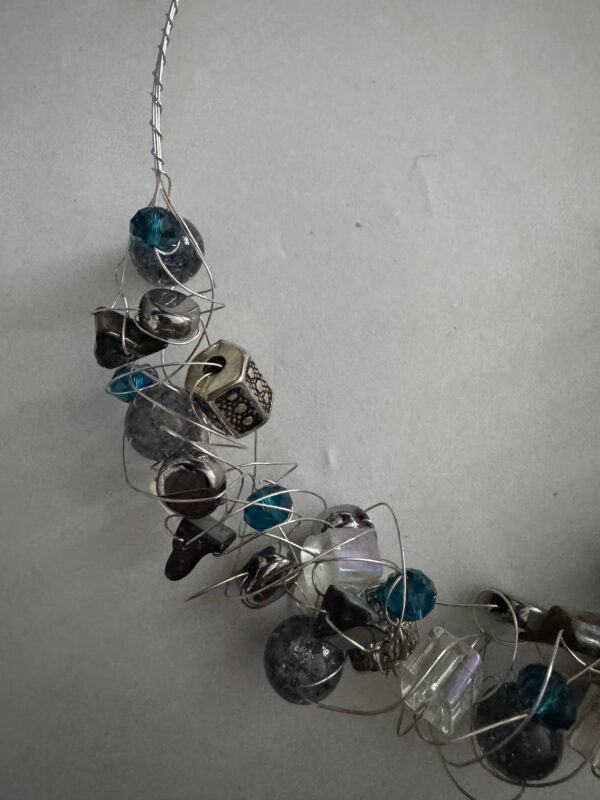 Kreukelketting verzilverd blauw/zilverkleurig