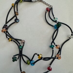 Kreukelketting rubber en glaskralen