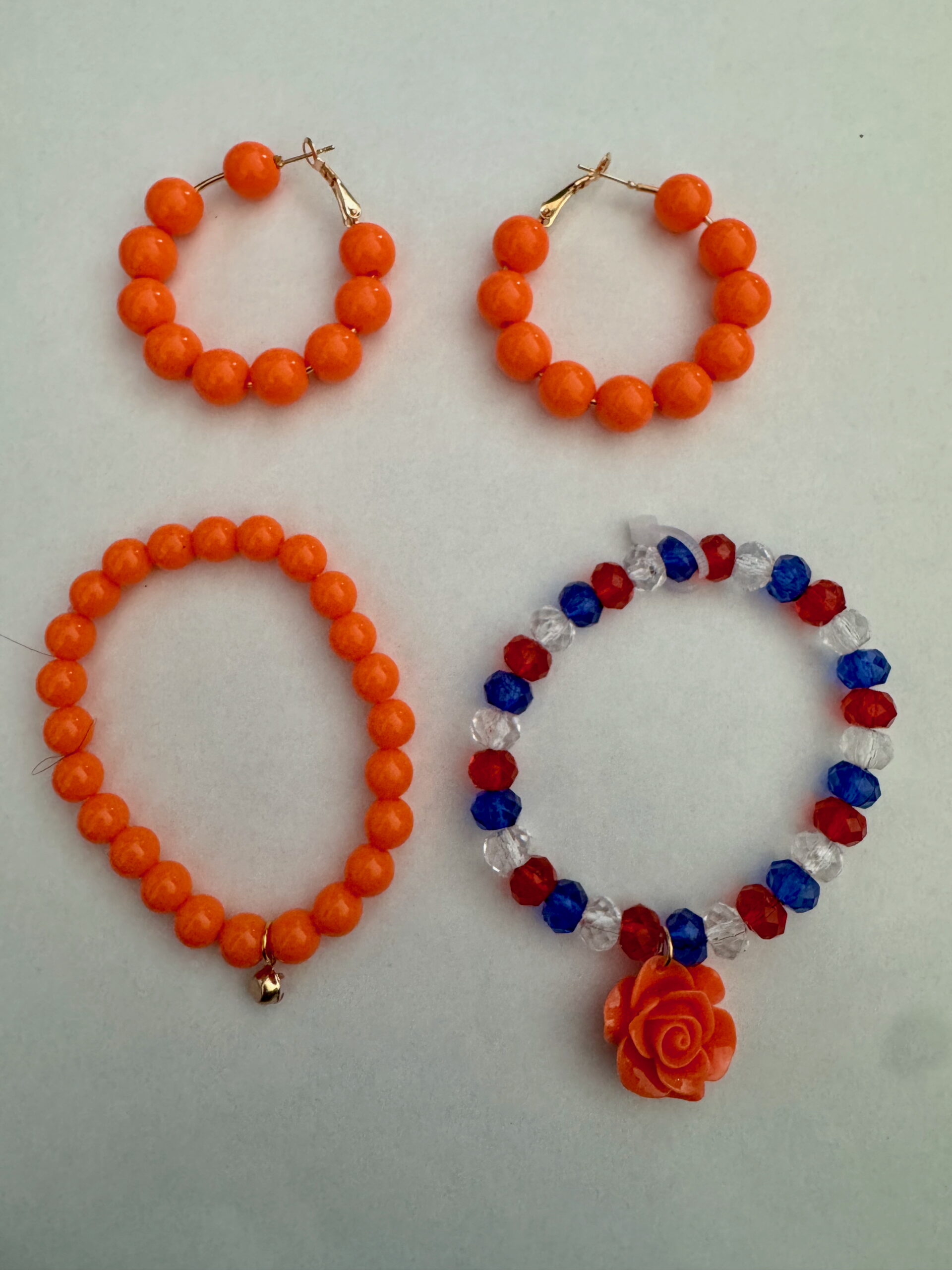 Koningsdagset met oorbellen en armbandenset