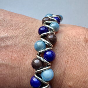 Zigzagarmband blauw miracle bead