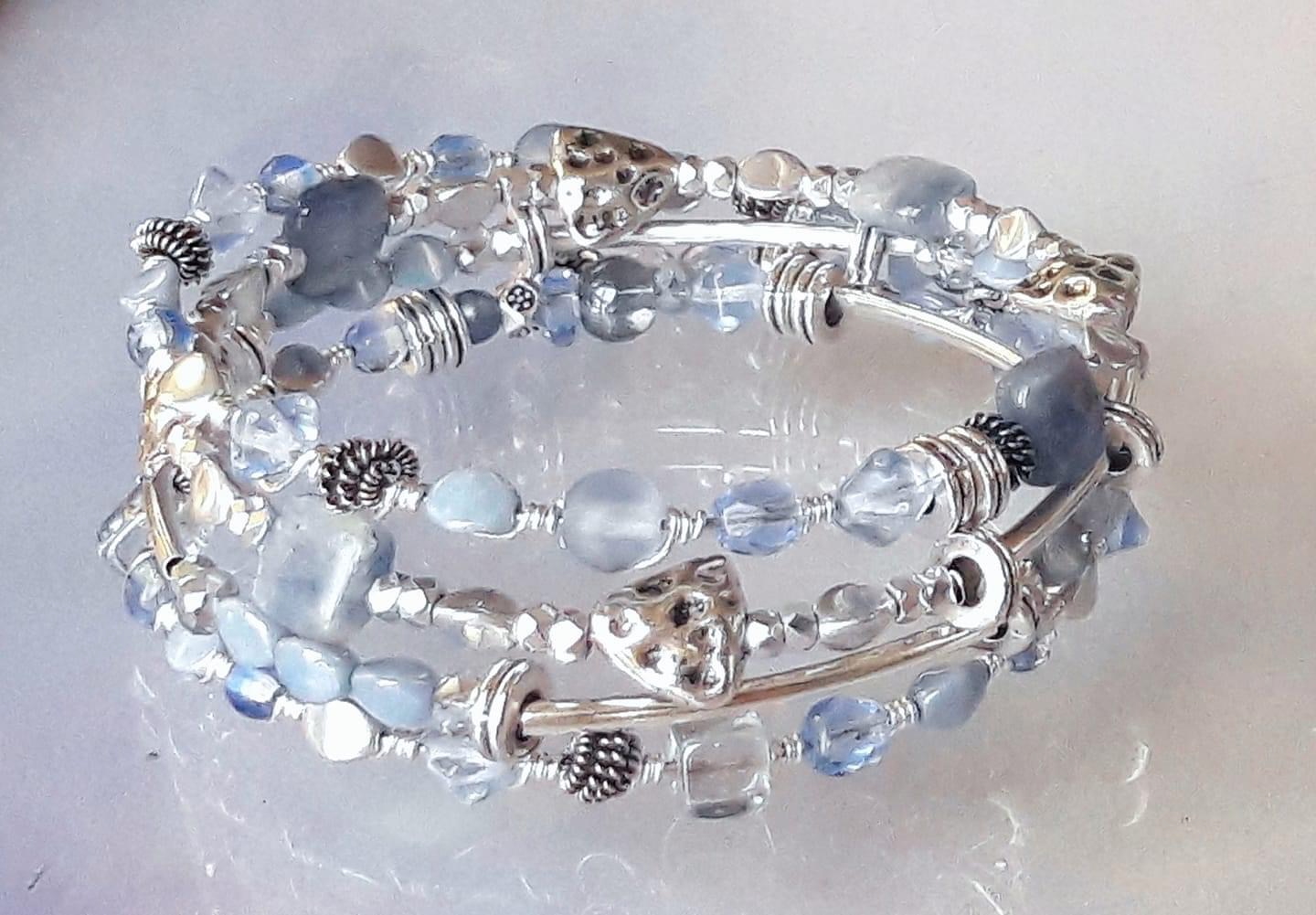 Wikkelarmband natuursteen en buisjes
