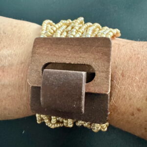 Brede houten armband met elastiek