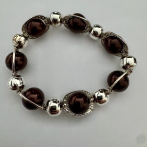 Armband met zilverkleurige verdeler en parel 