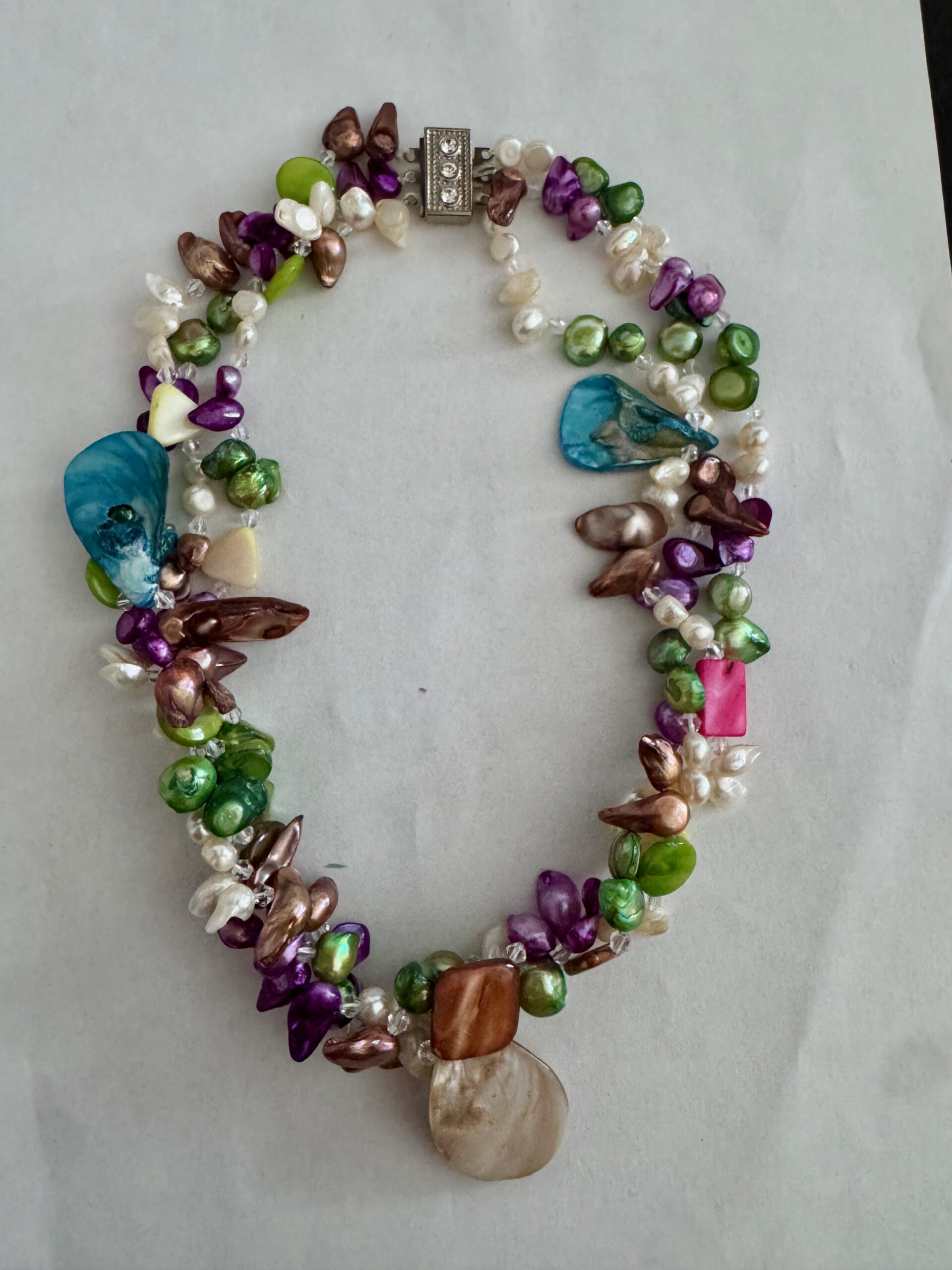 Choker schelpkralen en pareltjes