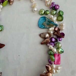 Choker schelpkralen en pareltjes