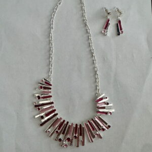 Ketting metaal fantasie rhodium plating met bijpassende oorbellen