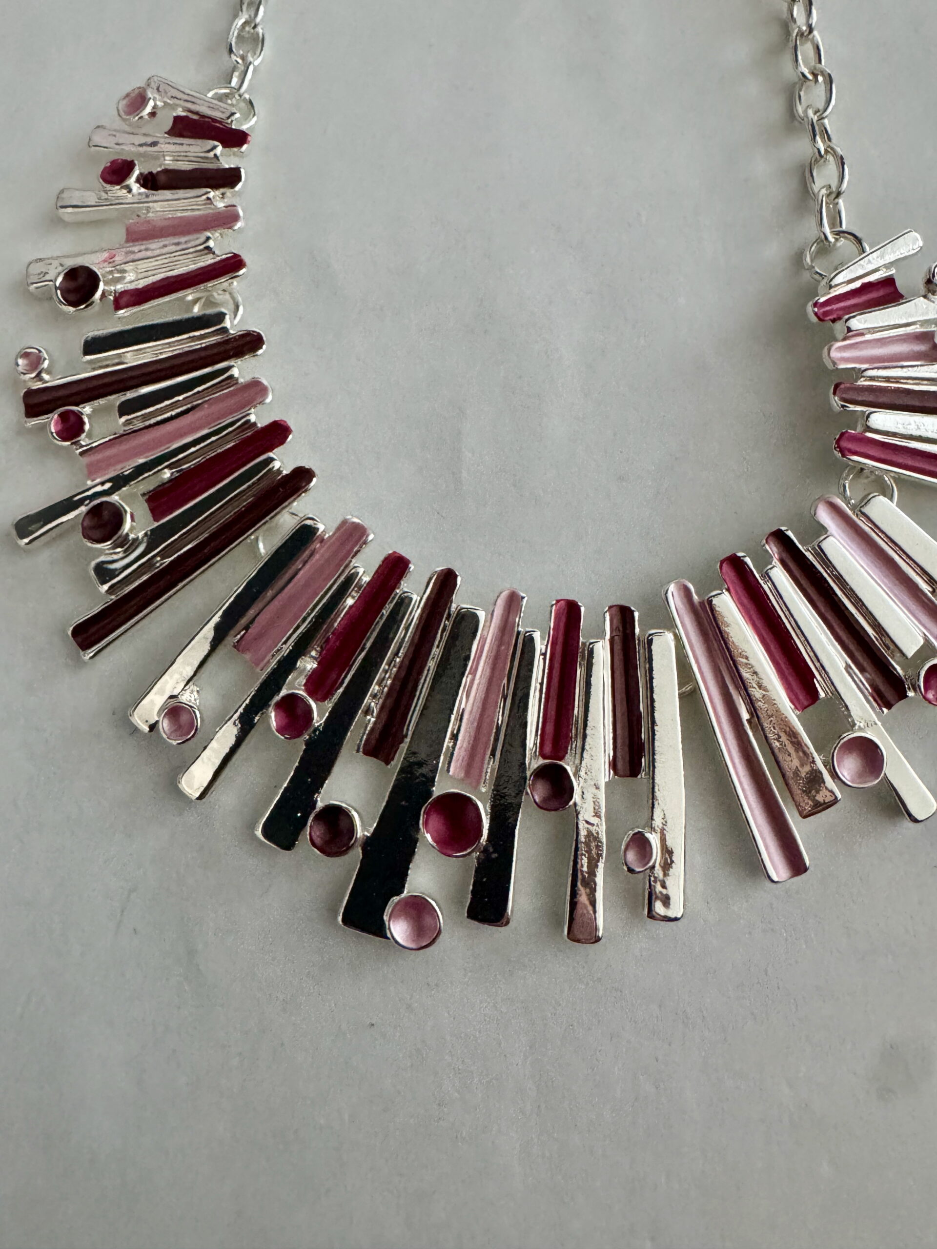 Ketting metaal fantasie rhodium plating met bijpassende oorbellen