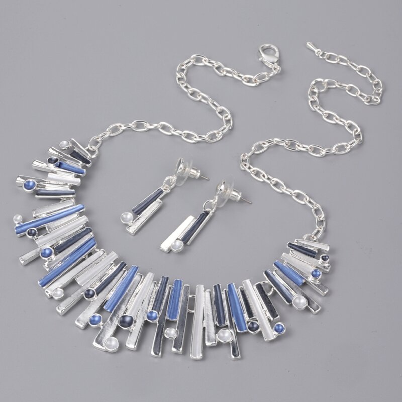 Ketting metaal fantasie rhodium plating met bijpassende oorbellen