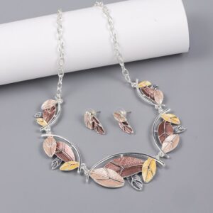 Ketting metaal fantasie rhodium plating met bijpassende oorbellen