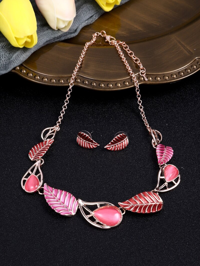 Ketting goudkleurig fantasie rhodium plating met bijpassende oorbellen