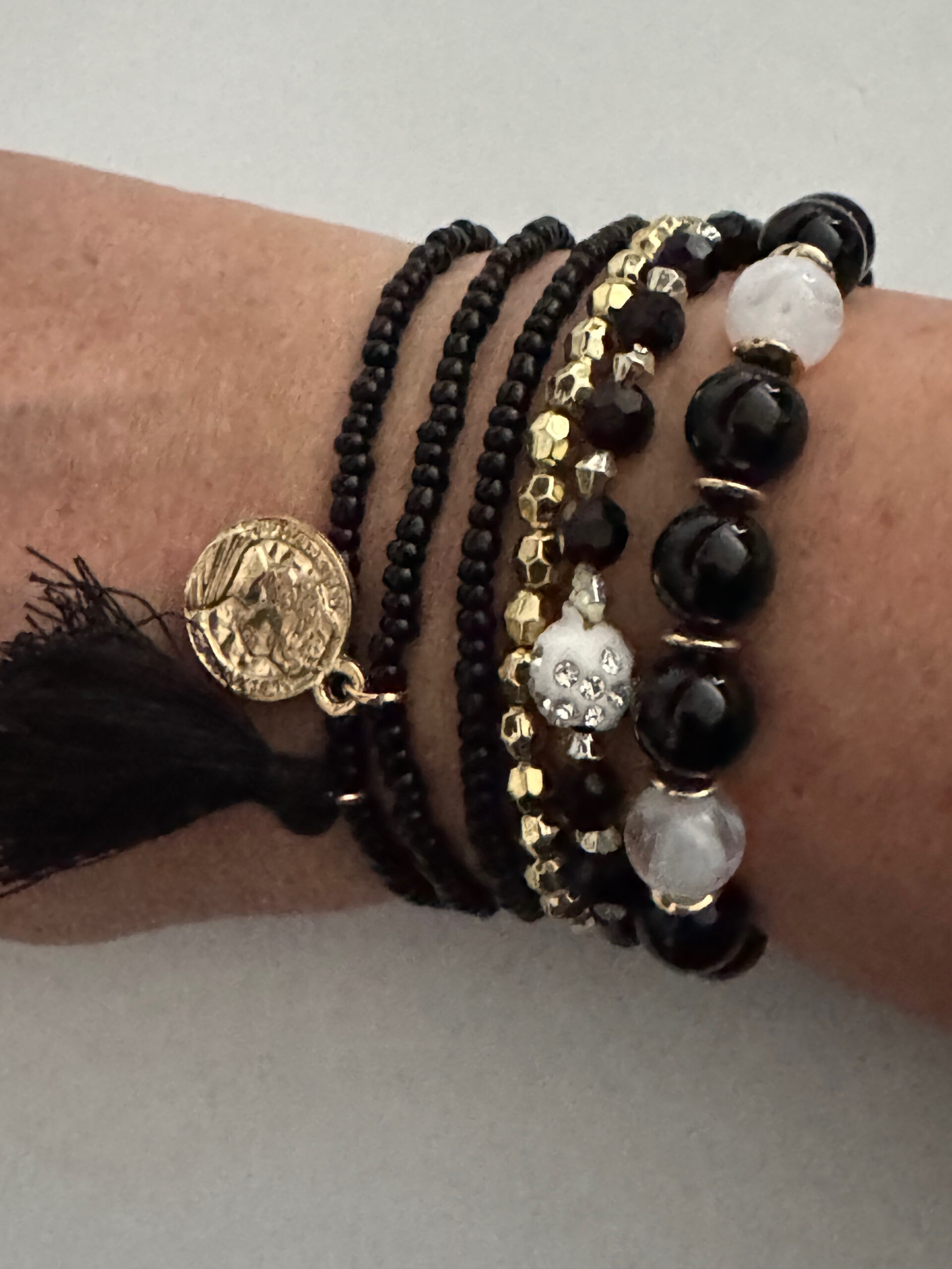 Armbandenset zwart met kralen