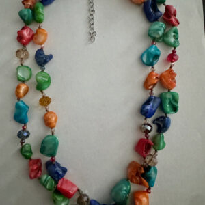 Mooie gekleurde schelpketting met twee laagjes