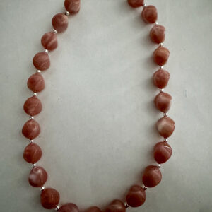 Mooie oudroze nugget ketting