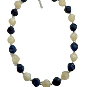 Mooie donkerblauw met crème nugget ketting