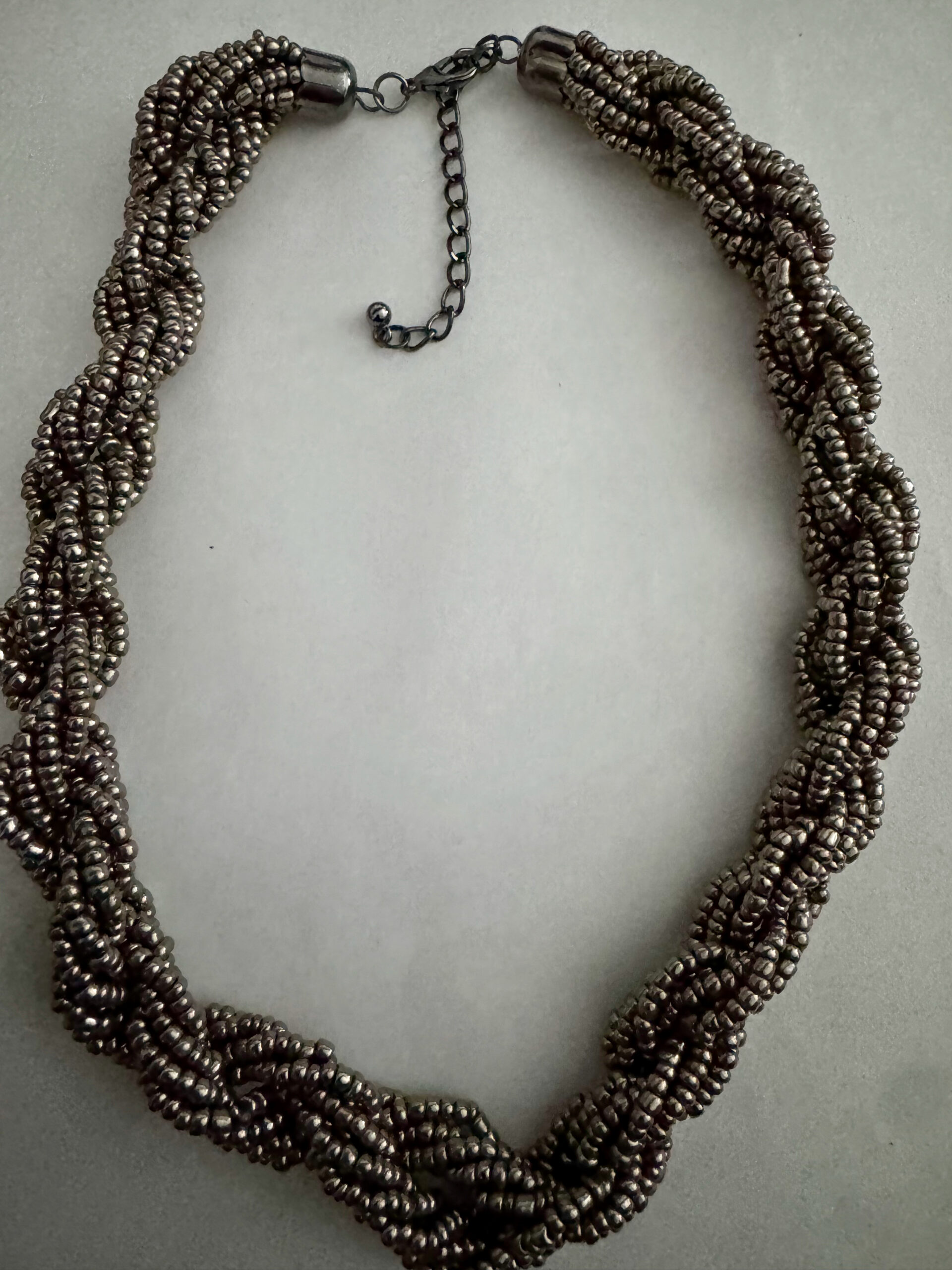 Mooie antraciete gevlochten ketting