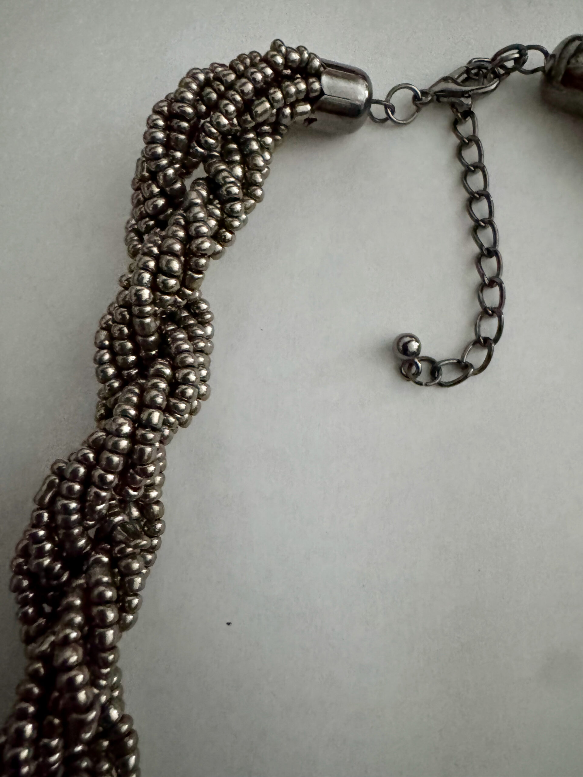 Mooie antraciete gevlochten ketting