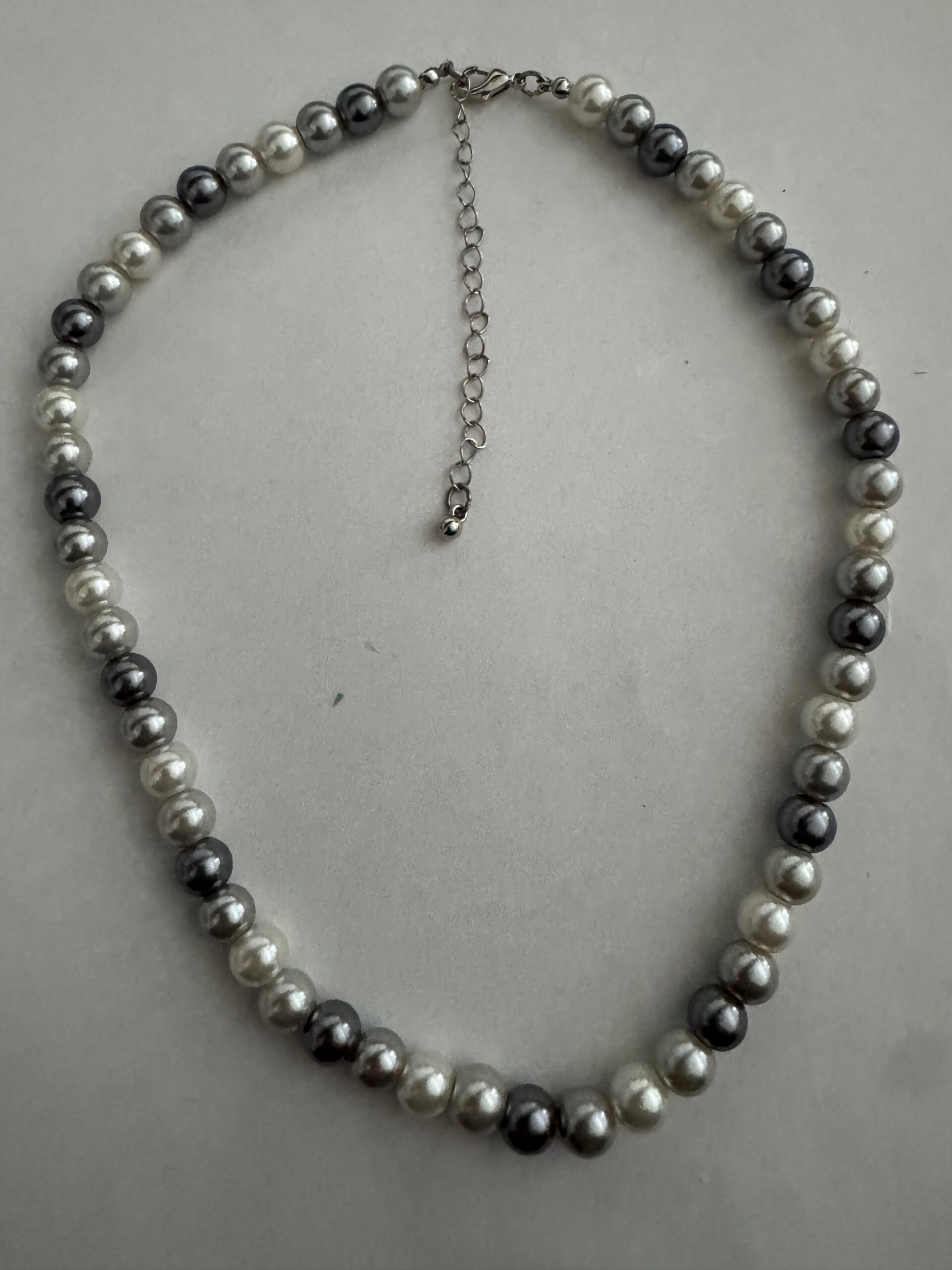 Parelketting wit-grijs-blauw 8 mm