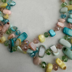 Ketting schelpkralen en facetkralen 3 laags