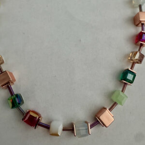 Ketting blokjes en buisjes bont rosékleur