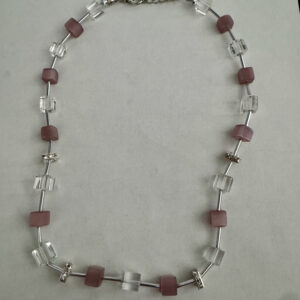 Ketting blokjes en buisjes roze