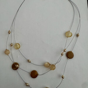 Laagjesketting met 3 laagjes met mooie bruine en beige kralen met goudkleurige kraaltjes